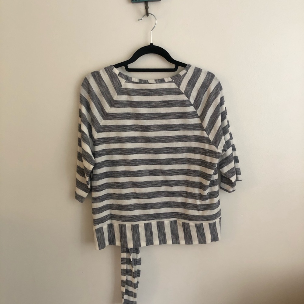 NEW FabFitFun Style top - Picture 6 of 6